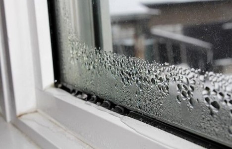 Giải pháp chống thấm mùa nồm ẩm Hà Nội – Nguyên nhân và cách xử lý triệt để